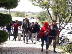 PKK operasyonunda gözaltına alındı, "Çek çek sosyal medyaya atarım" dedi