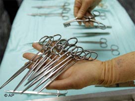 Yanlış sünnetle kısa kalan penis düzeltildi