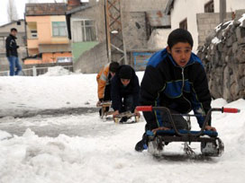 Soğukta fazla kalmak çocuklar için riskli