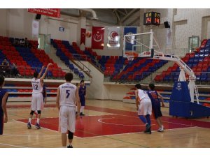 Basketbol Yıldızlar Türkiye Birinciliği müsabakaları Karabük’te başladı