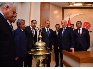 MHP Lideri Bahçeli’ye ’Paşa Mangalı’ hediyesi