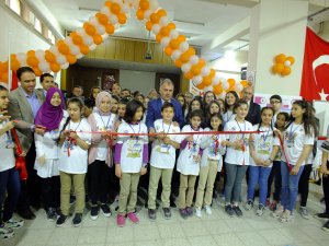 Sivas'ta "TÜBİTAK 4006 Bilim Fuarı" açıldı