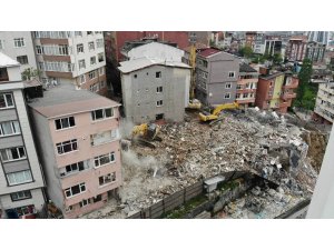 Kağıthane’de 24 binanın yıkımına başlandı