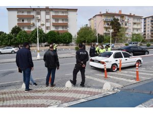 Trafikte çıkan kavgada polisin burnu kırıldı