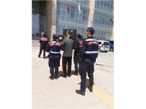 Mersin’de 5 kişi terör örgütü üyesi olmaktan yakalandı