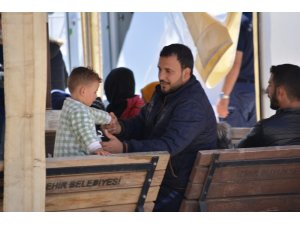 Sahil güvenlik botları 26 mülteciyi denizde yakaladı