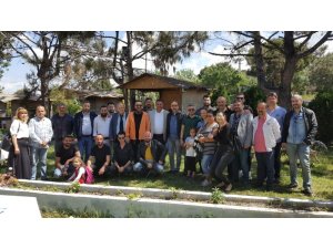 Esnaf Odası Başkanı Çalım, kadın kuaförleriyle bir araya geldi