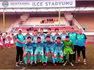 Atletikspor emin adımlarla ilerliyor