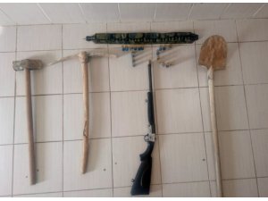 Sit alanında kaçak kazı yapanlara suçüstü