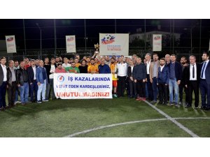 Dicle Elektrik Halı Saha Futbol Turnuvasında şampiyon Şırnak oldu