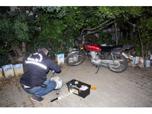 Çalıntı motosiklet gece bekçilerin dikkati sayesinde bulundu
