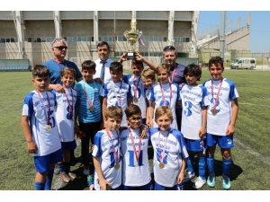 Futbolda şampiyonun adı değişmedi