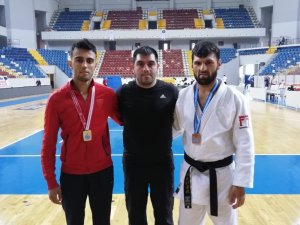 Diyarbakırlı işitme engelli sporculardan 3 madalya