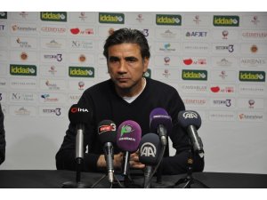 Osman Özköylü hakemlere ateş püskürdü