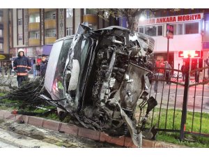 Elazığ’da kaza kazayı getirdi: 3 yaralı