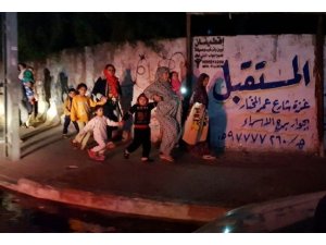 İsrail Gazze’de bir camiyi vurdu: 3 yaralı