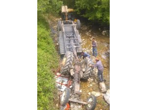 Osmaniye’de traktör şarampole uçtu: 1 yaralı