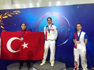 Yalovalı sporcular Rusya’dan madalyalarla döndü