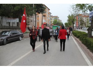 Beyşehir'de kadınlar çocuk istismarını protesto etti