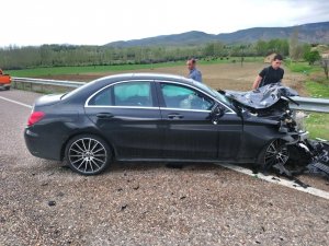 Divriği’de trafik kazası 2 yaralı