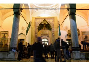 Batı Balkanlar'da ilk teravih namazı kılındı