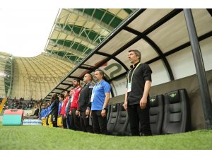 Evkur Yeni Malatyaspor Ali Ravcı ile çıkışa geçti
