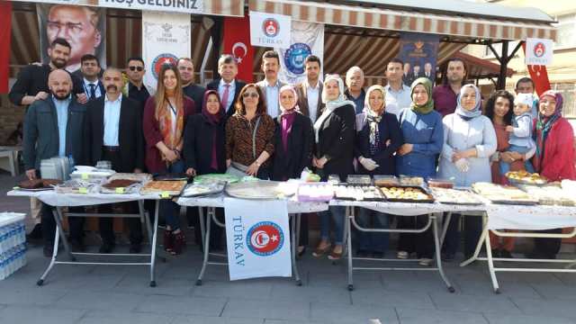 TÜRKAV yararına kermes düzenlendi