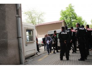 Şehit cenazesinde gözaltına alınan 34 kişiden 27’si adliyeye getirildi