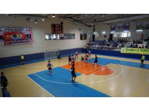 Adıyaman Belediyespor: 24- Maliye Piyango SK:21