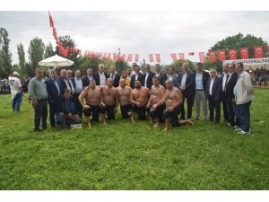 Kabulbaba Güreşleri’nin kazananı Ali Rıza Kaya oldu
