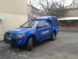 Jandarmanın durdurduğu kaçak: "İş arıyorum"