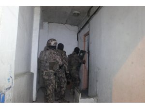 İstanbul’da uyuşturucu operasyonu: 25 gözaltı