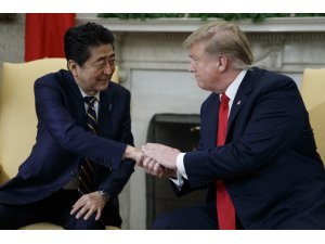 Abe ve Trump telefonda görüştü