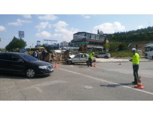 Gaziantep’te otomobil ile minibüs çarpıştı: 5 yaralı