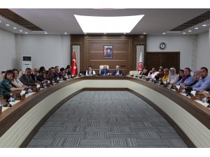 Yabancı akademisyenlerden Rektör Yıldız'a ziyaret