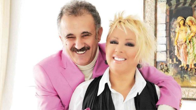 Safiye Soyman ve Faik Öztürk Anneler Günü'nde M1’de