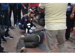 Fırtınada üzerine ağaç dalı düşen kadın yaralandı