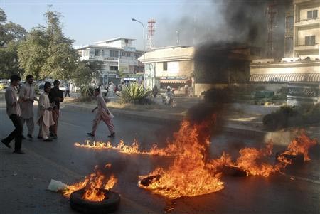 Pakistan'da etnik çatışma: 15 ölü