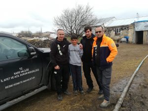 Kaybolan çocuk 16 saat sonra samanlıkta bulundu