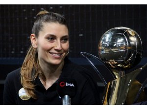 Melis Gürkaynak: “Seneye tüm kupalara talibiz”