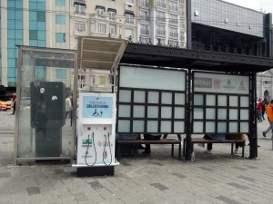 Taksim’de “pes” dedirten hırsızlık