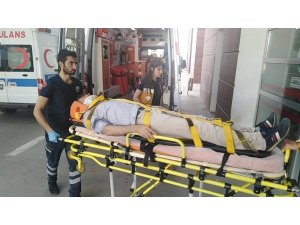 Otomobil ile motosiklet çarpıştı: 1 Yaralı
