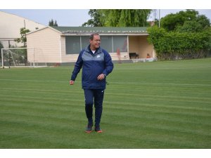 Denizlispor Yücel İldiz kararını veri