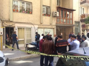İzmir’de su dağıtımı yapan 2 genç ölü bulundu
