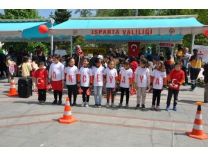 Isparta’da ‘Yaya öncelikli Trafik Haftası’ etkinlikleri