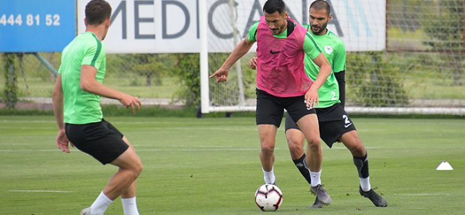 Konyaspor'da Trabzonspor mesaisi