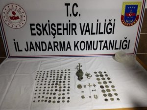 Eskişehir’de çok sayıda tarihi eser ele geçirildi