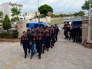 Didim merkezli uyuşturucu operasyonunun zanlıları adliyeye sevk edildi