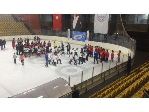 Buz Hokeyi Analig’de Kayseri Takımı Türkiye Dördüncüsü Oldu