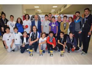 Spor şenliklerinde masa tenisi turnuvası tamamlandı